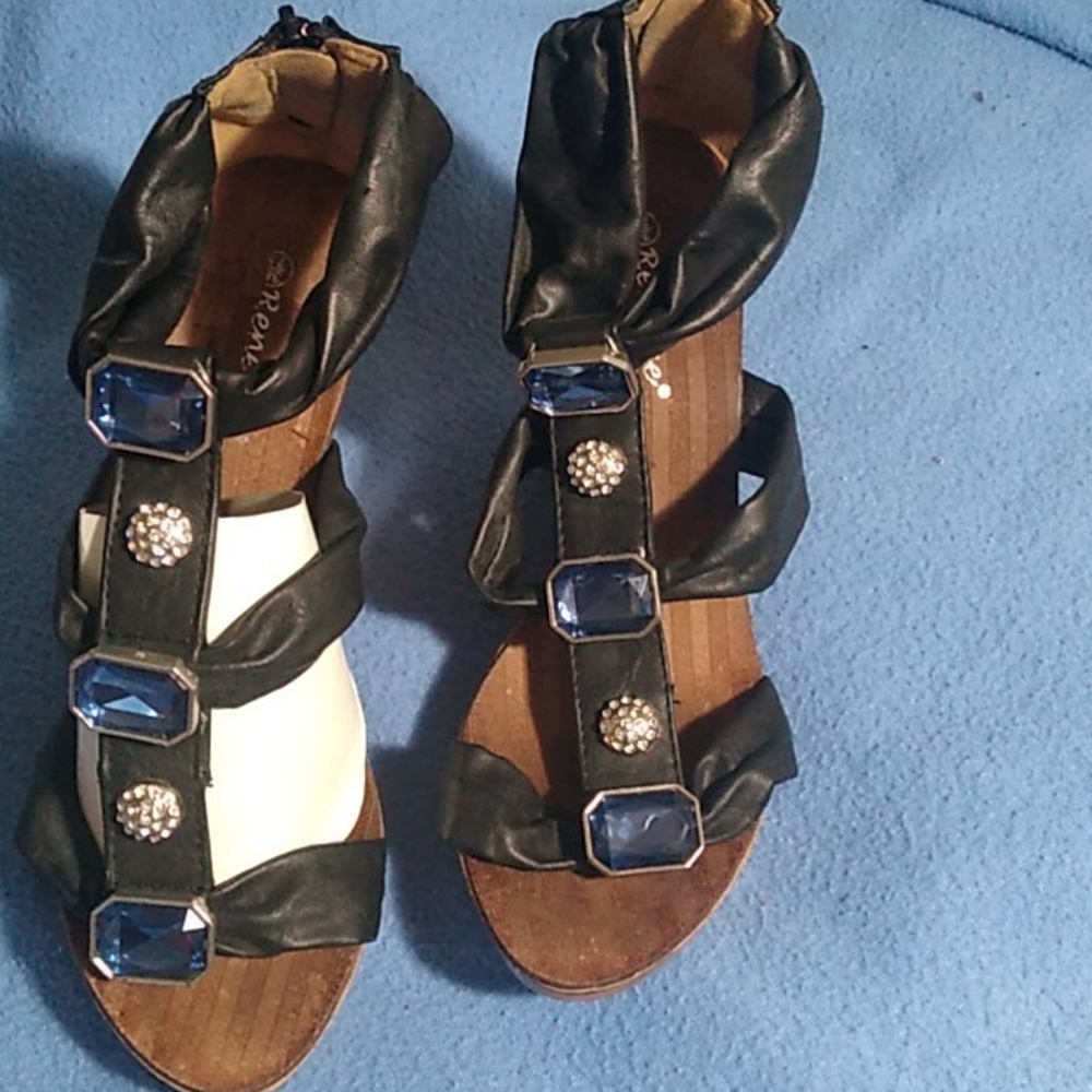 Wedge heels